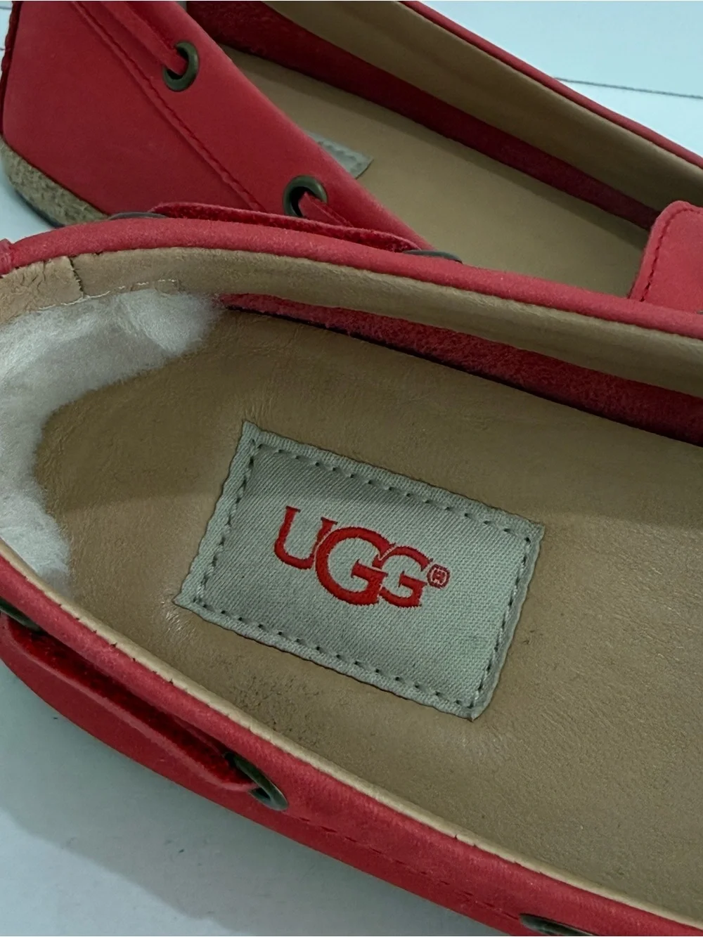UGG nwot chivon